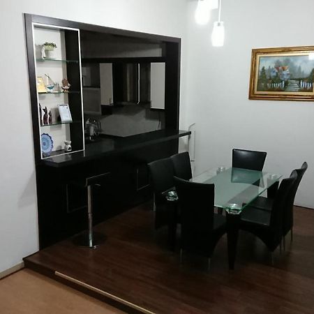 Homestay Bandar Putra Кулай Екстер'єр фото